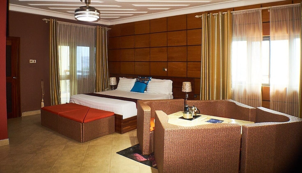 Executive Suite photo 3