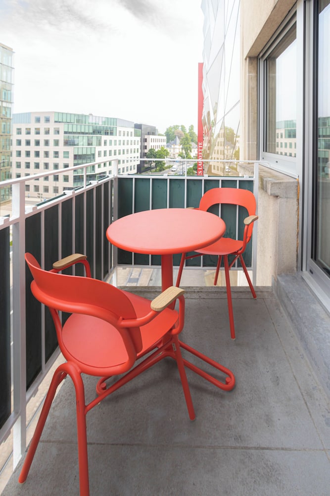 Luxury Apartment, 2 Bedrooms, Balcony, City View (Apartment Sauer) photo 3