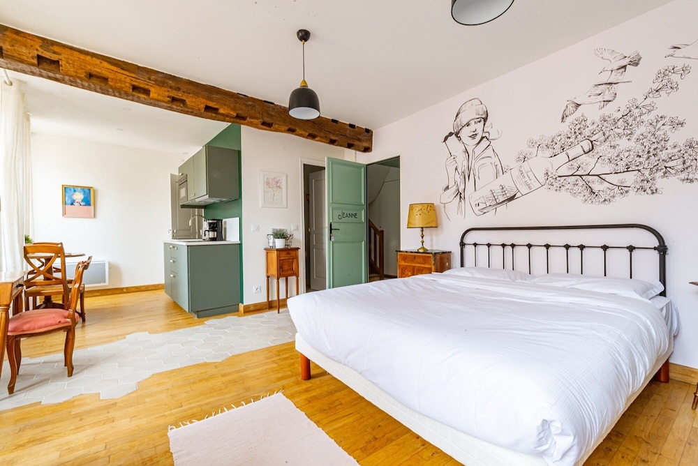 Premium Studio, Ensuite (Jeanne)