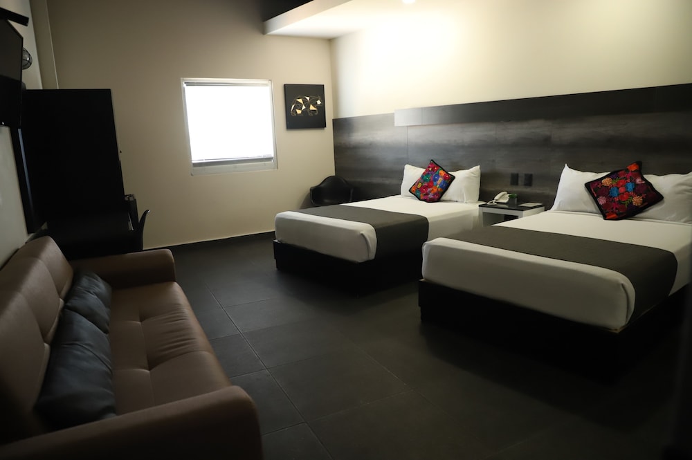 Suite, Multiple Beds
