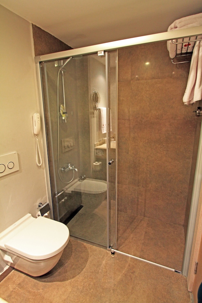 Junior Suite, 1 King Bed, Non Smoking - Photo 2