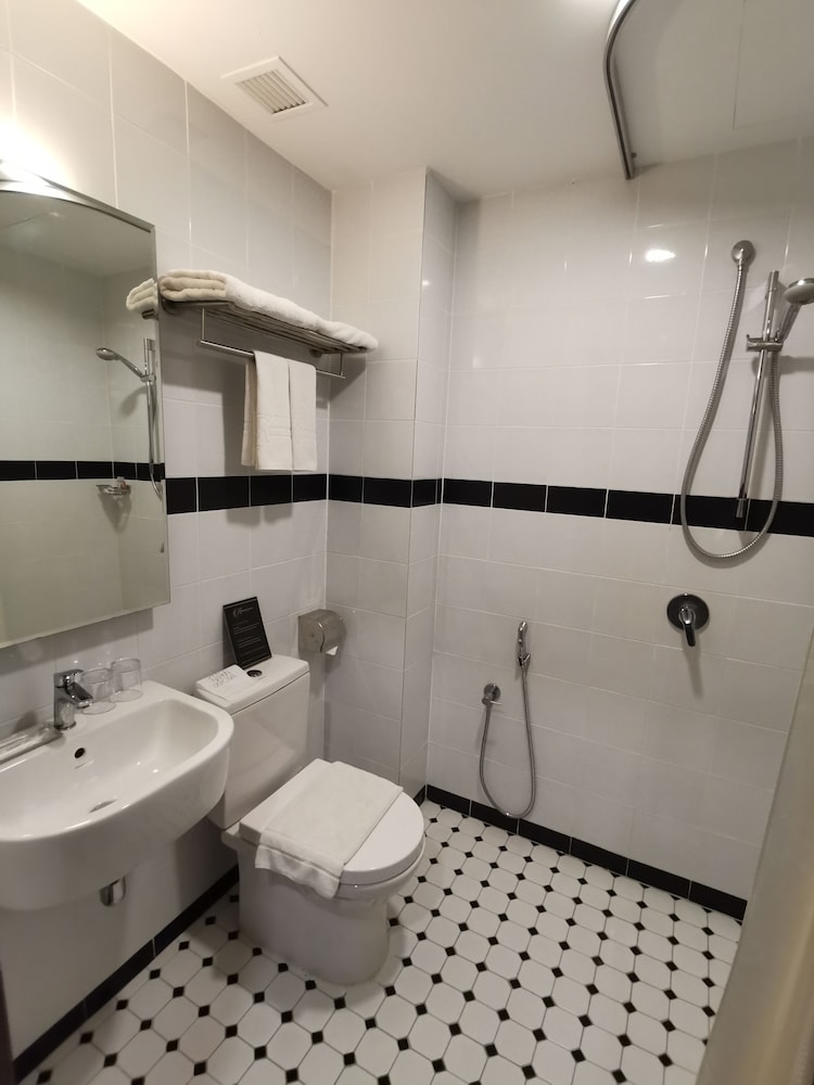 Deluxe King Room photo 3