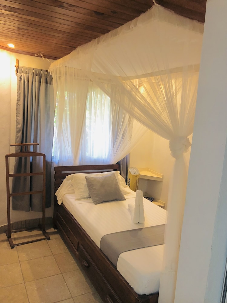 Bungalow (Triple) photo 2