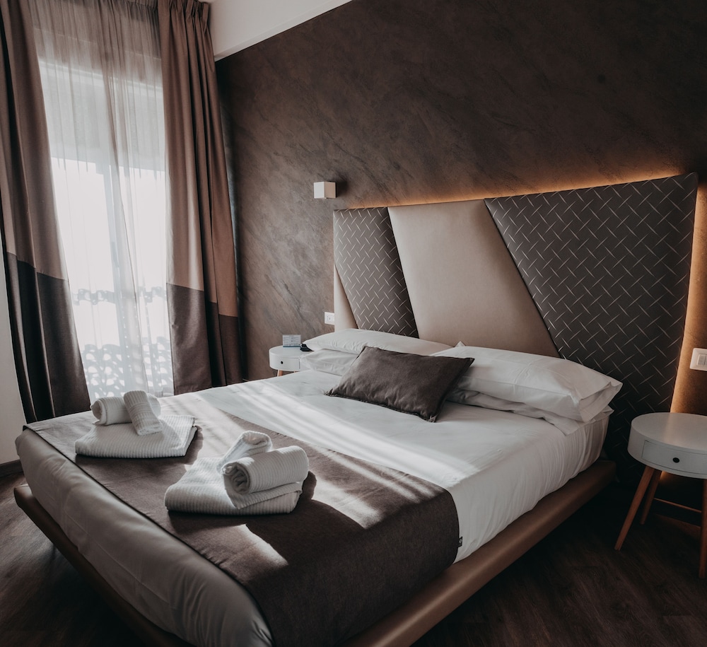 Standard Double Room, Balcony, Sea View photo 1