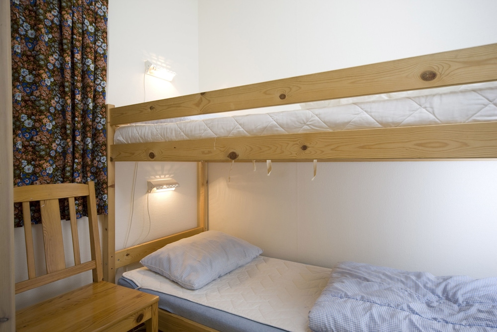 Standard Apartment, 2 Bedrooms, Partial Lake View photo 2