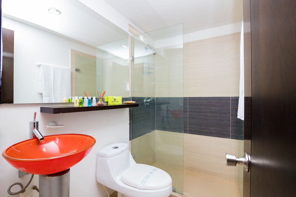 Studio Suite photo 2