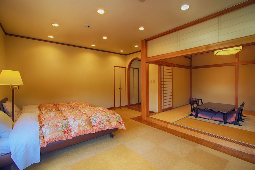 Family Suite (201) - Photo 3