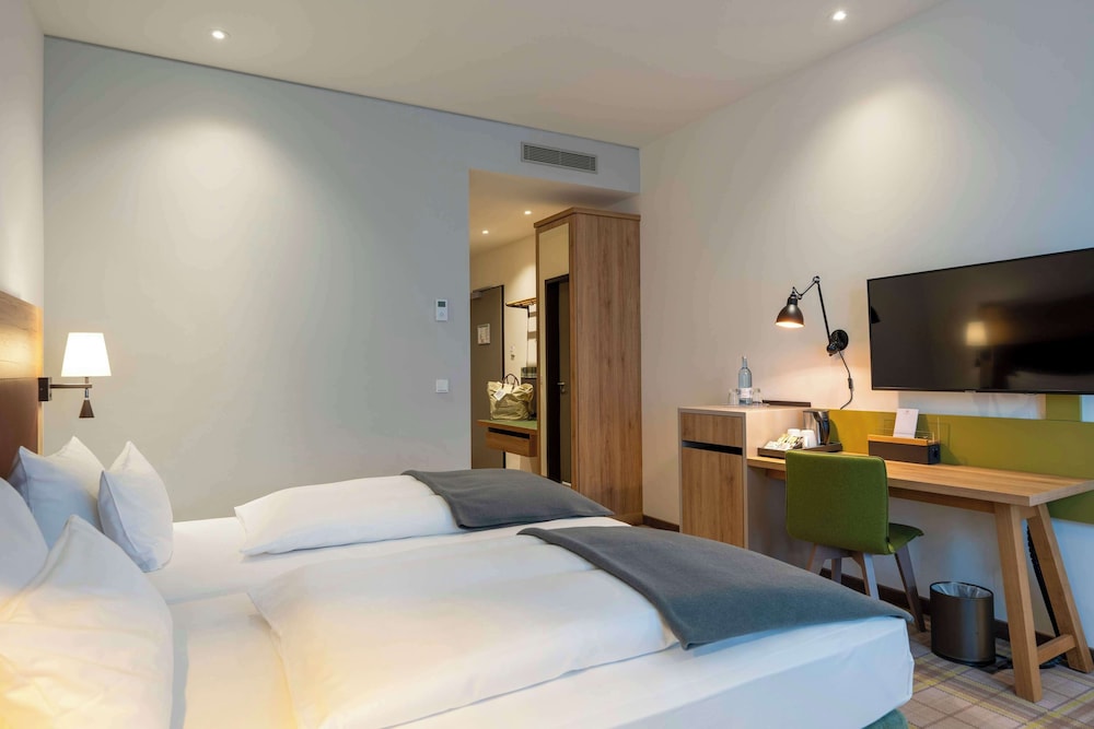 Deluxe Room, 2 Twin Beds - Photo 5
