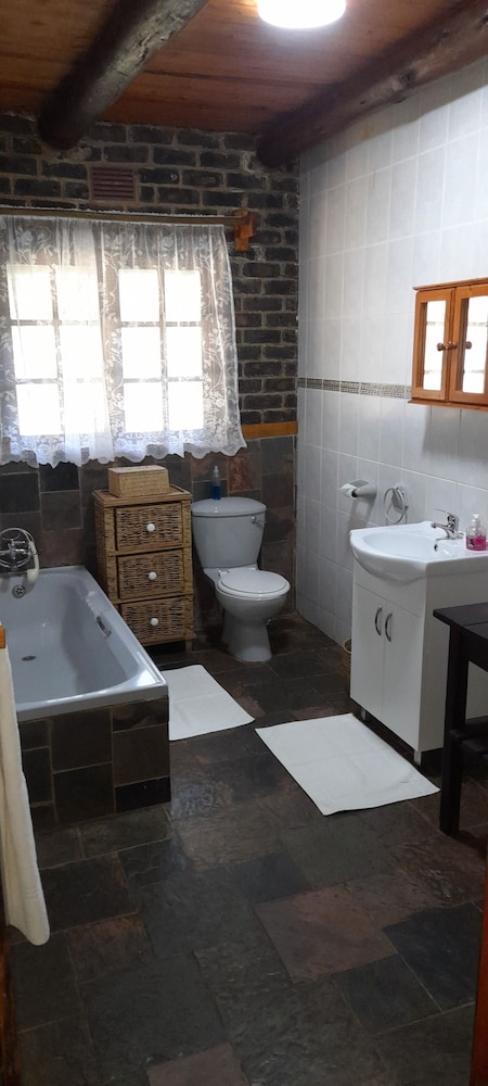 Family House - Photo 9