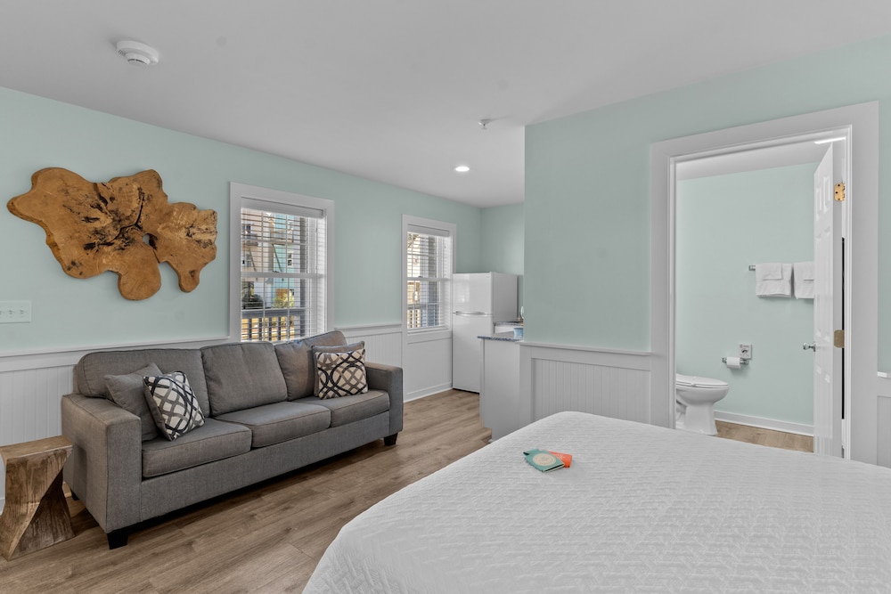 Standard Studio, 2 Queen Beds, Kitchenette photo 1