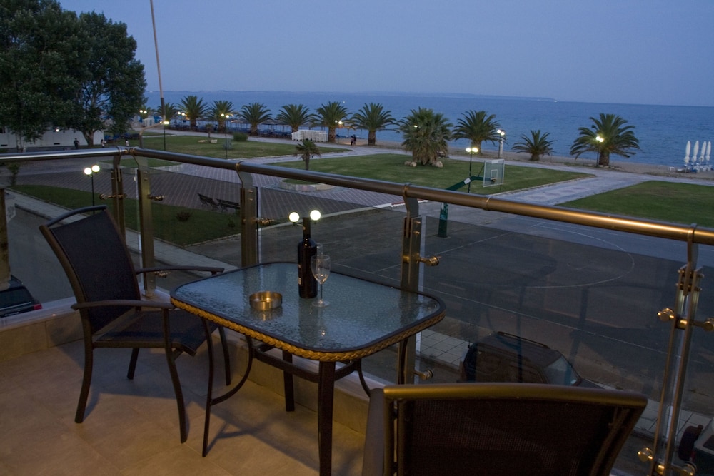 Apartment, 1 Bedroom, Sea View photo 3