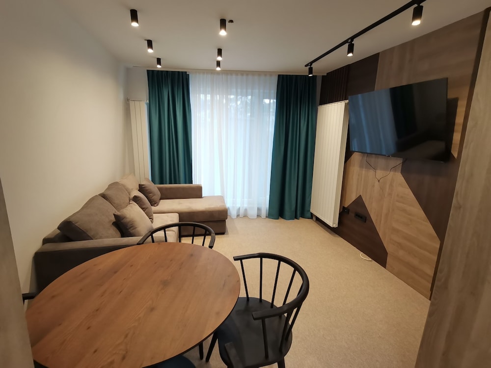 Apartment, 1 Bedroom, Balcony, Mountain View photo 2