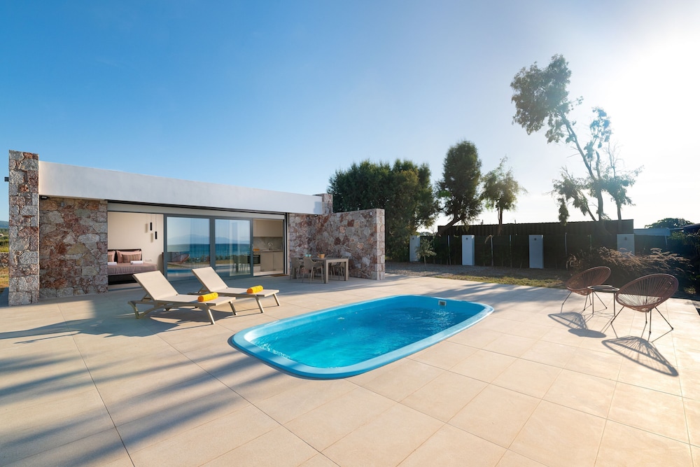 Villa photo 2