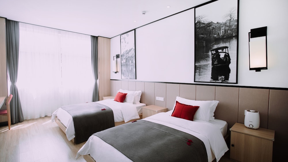 Deluxe Twin Room photo 1