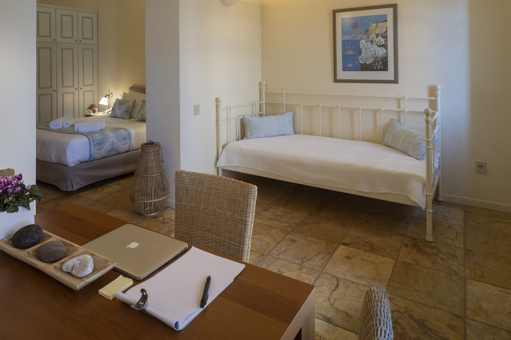 Suite - Photo 6