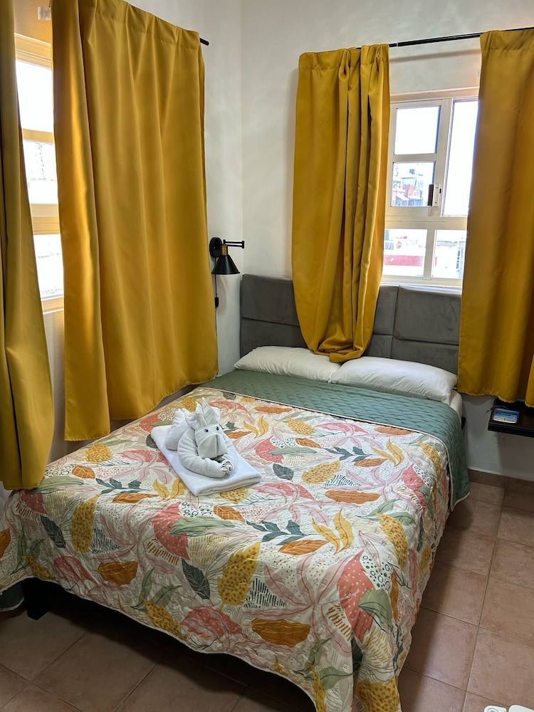 Economy Room
