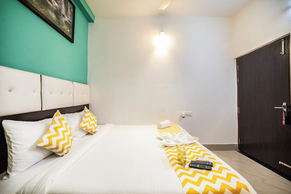 Super Deluxe Room A/c photo 2