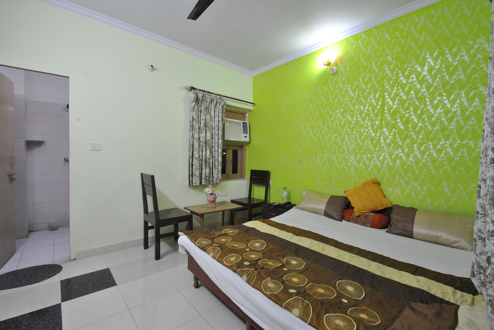 Deluxe AC Room - Photo 2