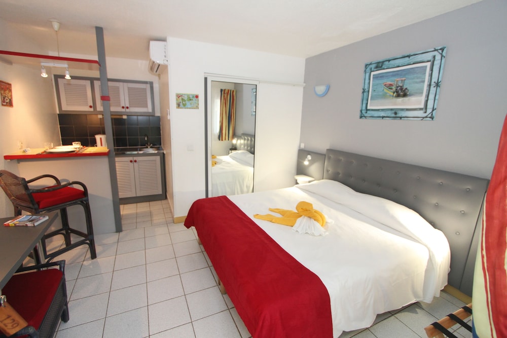 Studio, 1 Double Bed, Kitchenette photo 2
