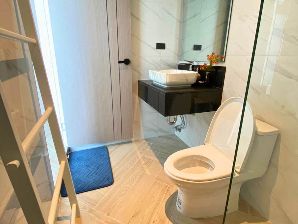 Standard Twin Room - Photo 3