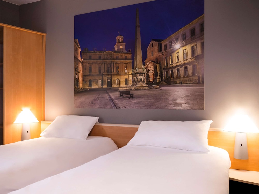 Standard Room, 2 Twin Beds - Photo 7