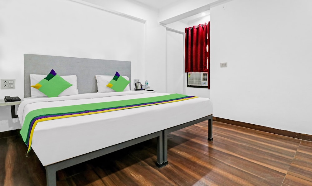 Deluxe Room - Photo 1