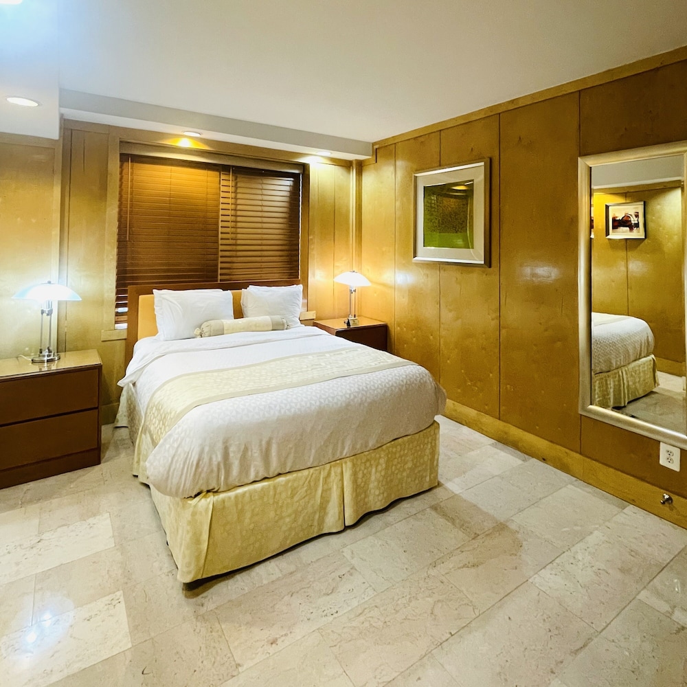 Superior Suite, 1 Queen Bed with Sofa bed, Non Smoking