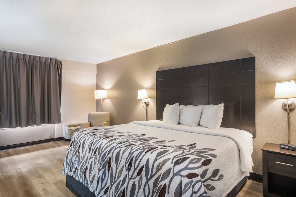 Superior Room, 1 King Bed, Non Smoking - Photo 3