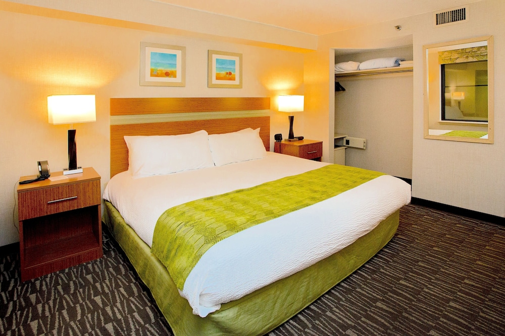 Suite, 1 King Bed with Sofa bed, Balcony, Ocean View - Photo 4