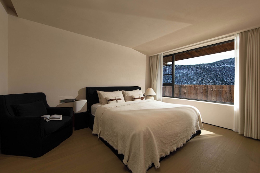 Comfort Chalet, 2 Bedrooms, Hill View