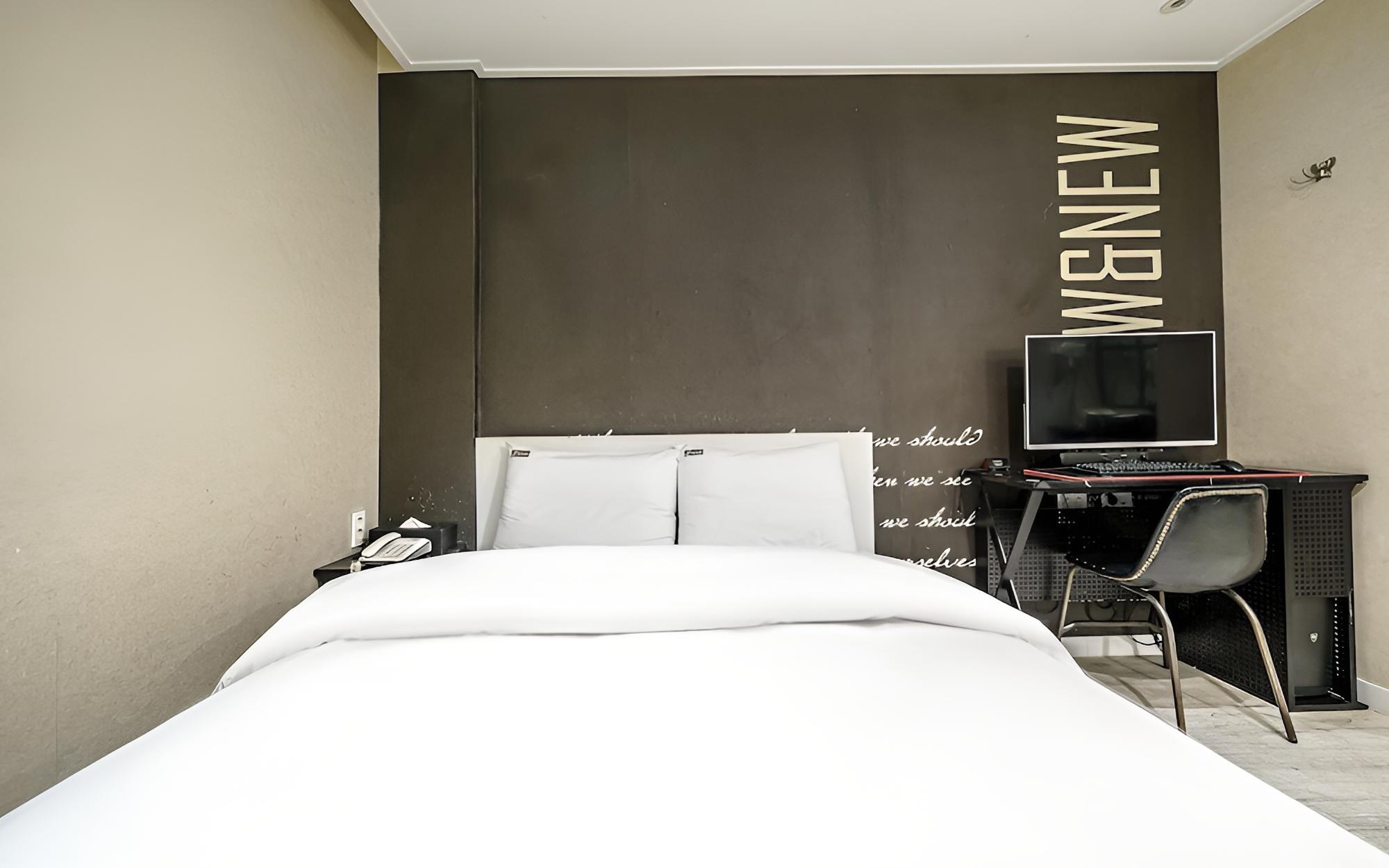 Room (Suite with Terrace - RTX 2060 1PC (Di) - Photo 6