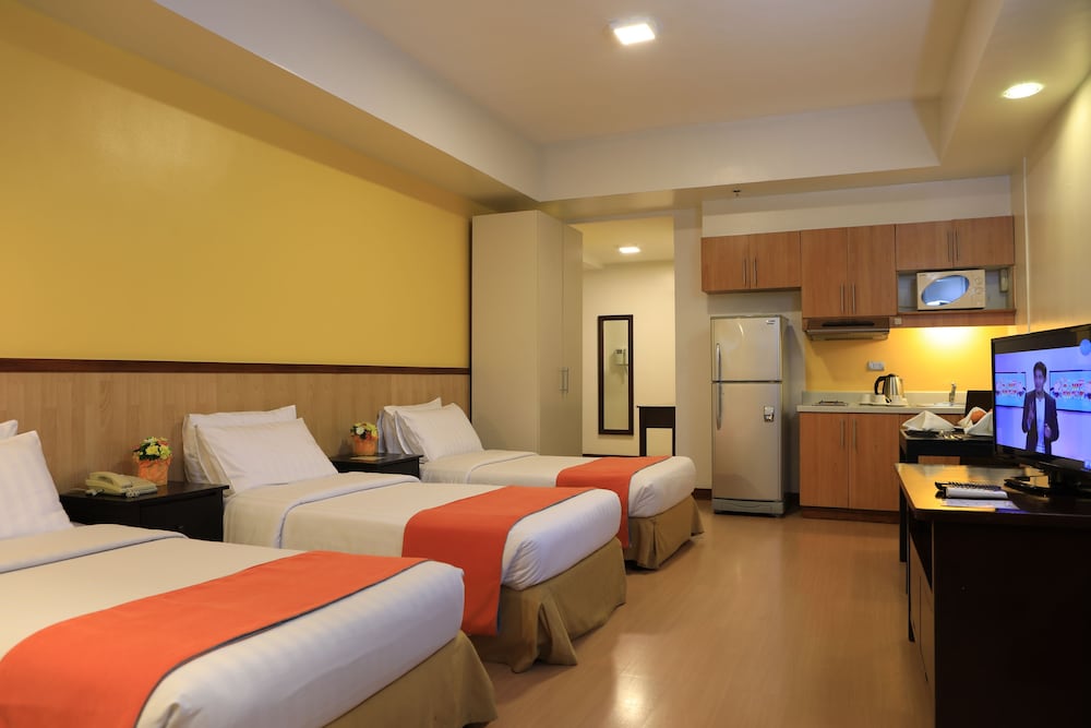 Deluxe Triple Room, 1 Bedroom, Kitchen photo 3