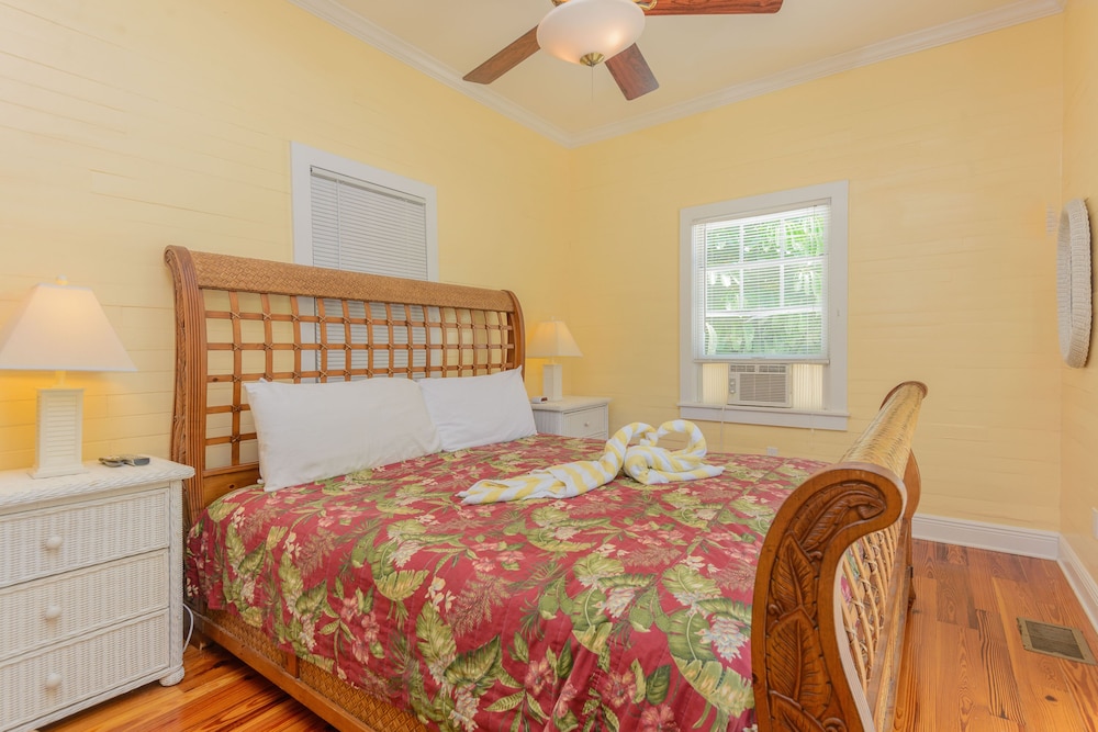 Single Room, 1 Double Bed