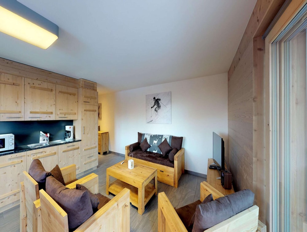 Apartment photo 2