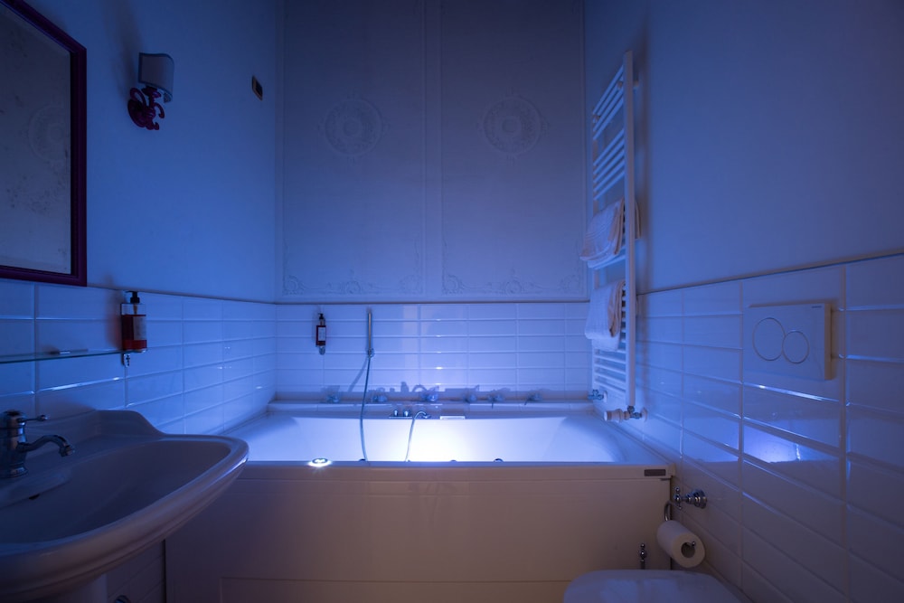 Superior Room - Photo 14