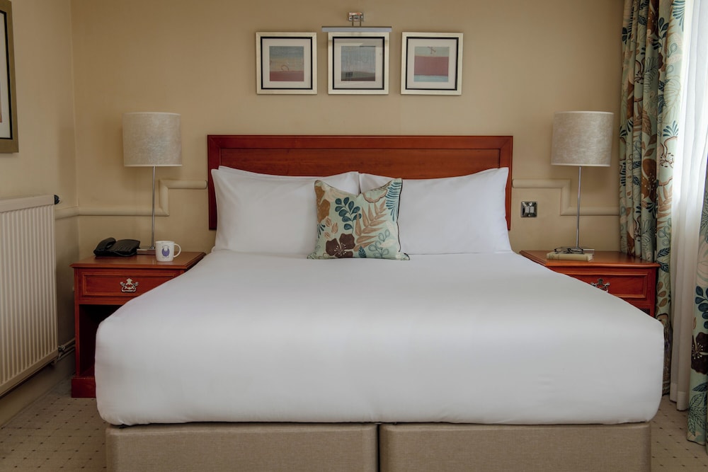 Junior Suite (Four Poster)