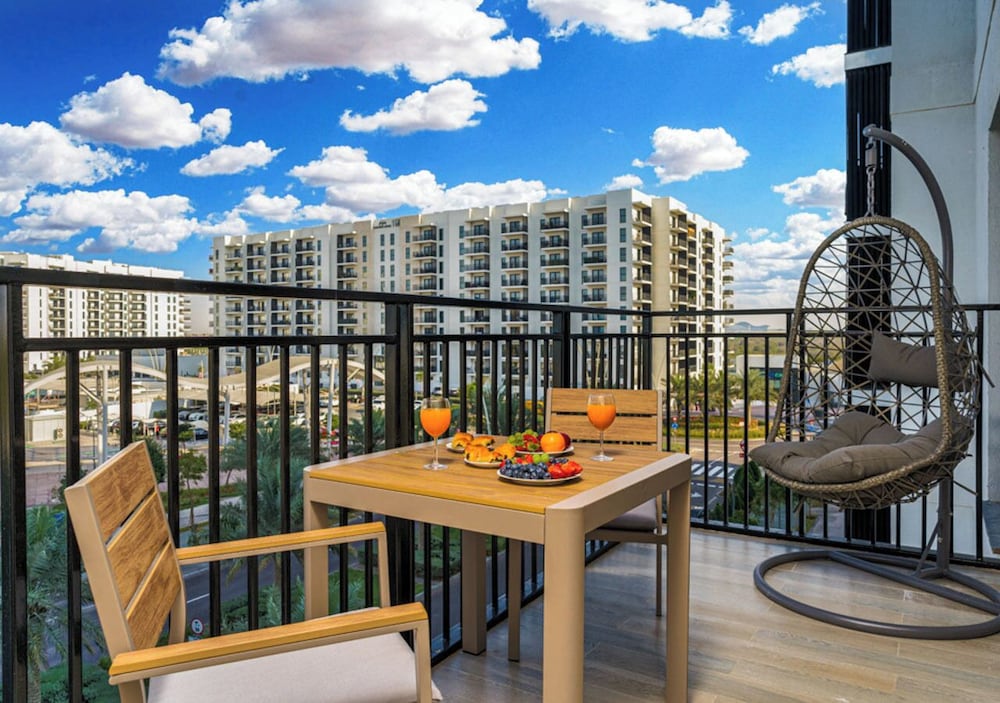 Classic Apartment, Balcony, Courtyard View