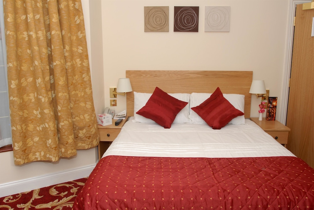 Standard Room, 1 Double Bed, Non Smoking - Photo 5