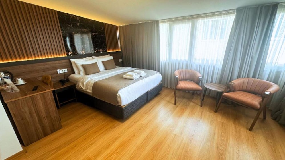 Deluxe Double Room photo 3