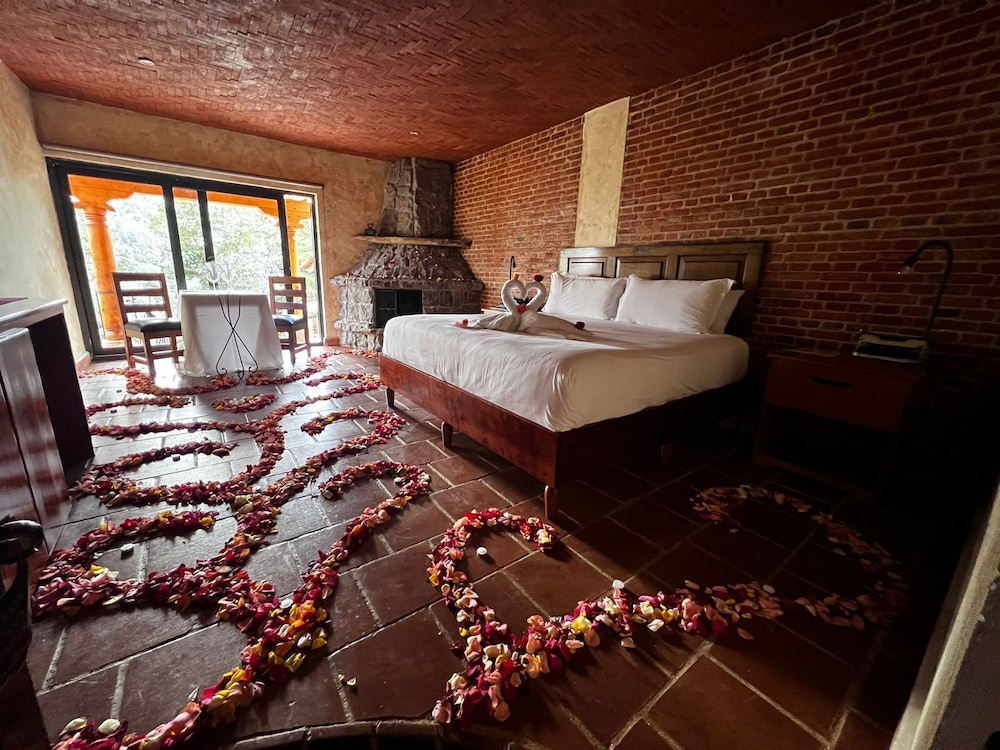 Suite, Mountain View