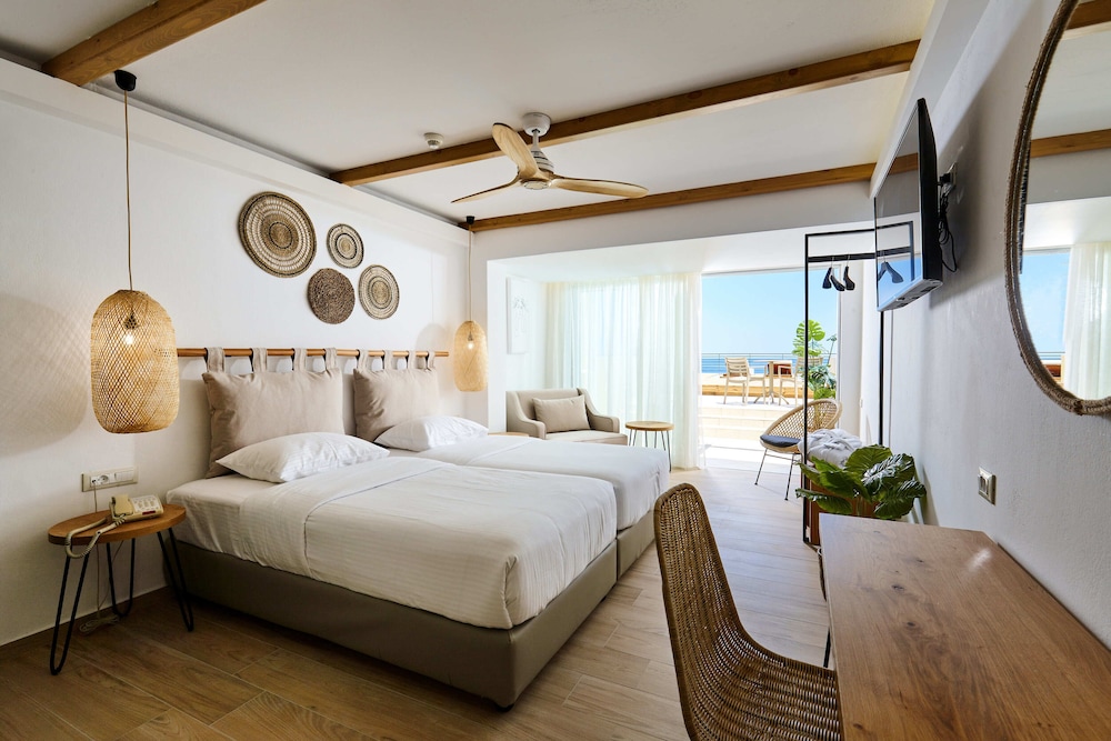Premium Double Room, Sea View (Wet Terrace)