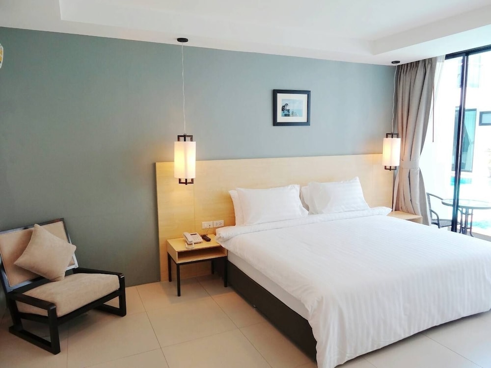 Double Room, Pool Access photo 1