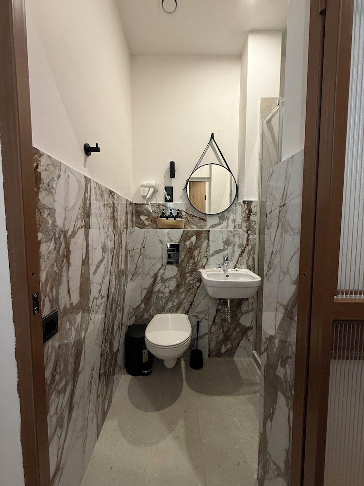 Superior Double Room, 1 Bedroom, Non Smoking - Photo 4