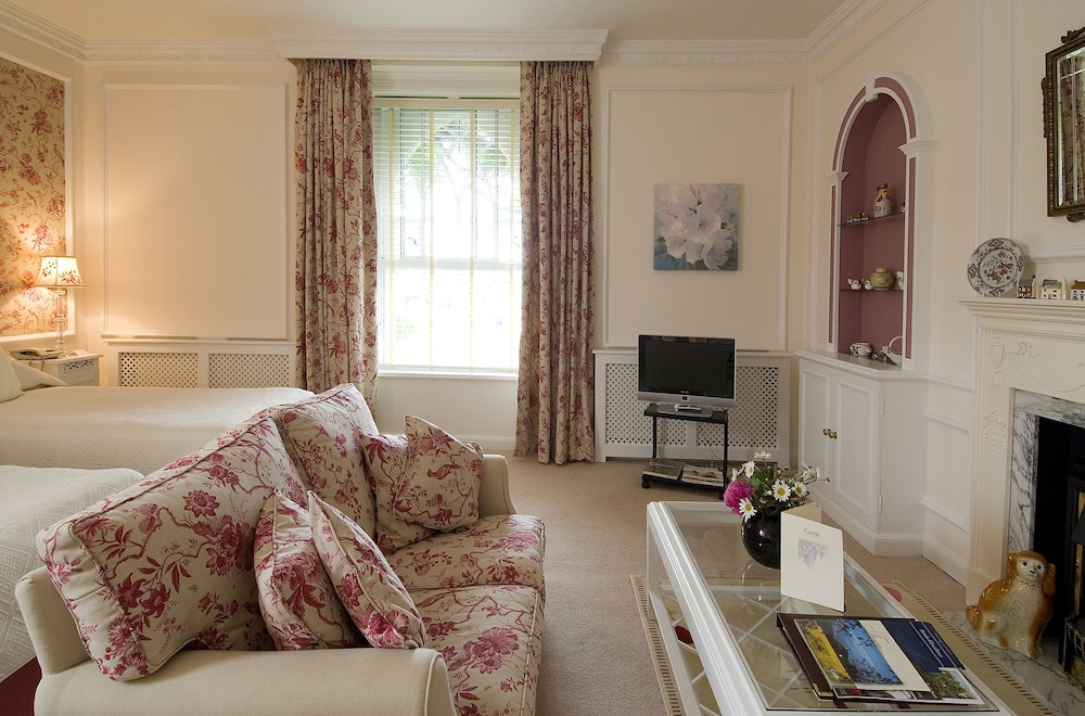 Superior Double or Twin Room photo 2