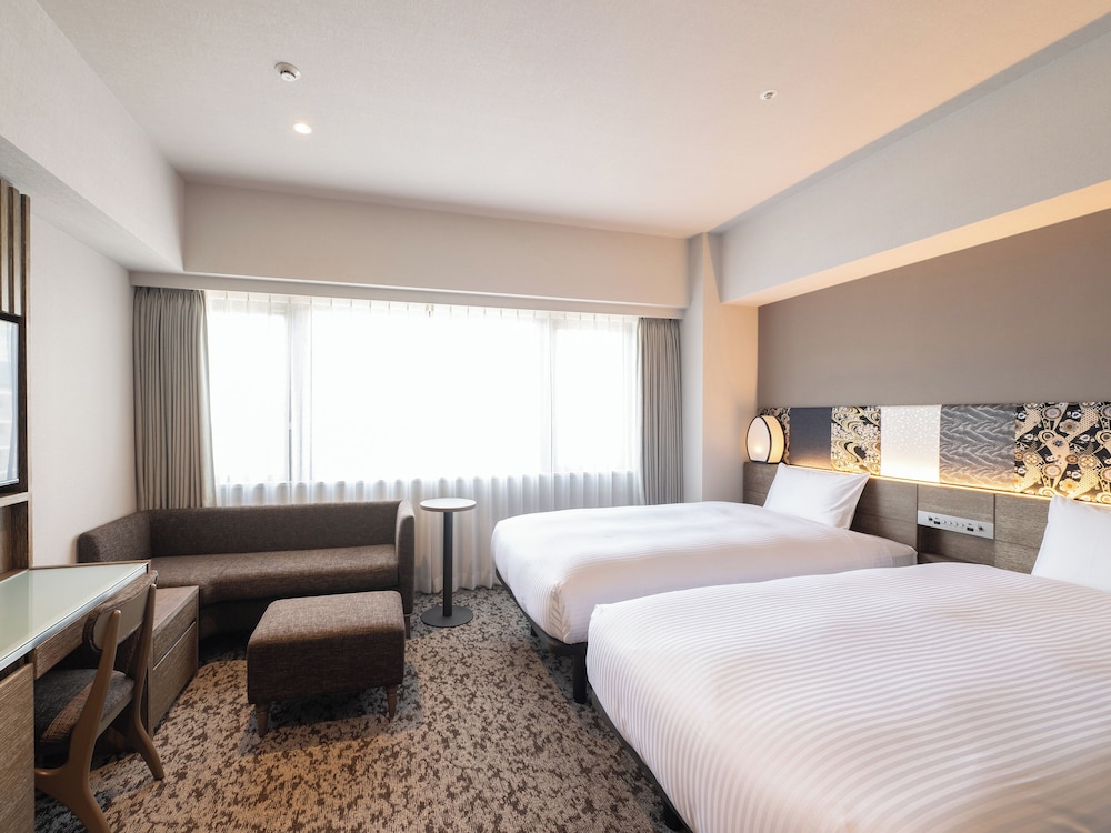 Superior Twin Room (Free soft drinks, bread, and pastries), Non Smoking, Corner Room Only - Photo 14