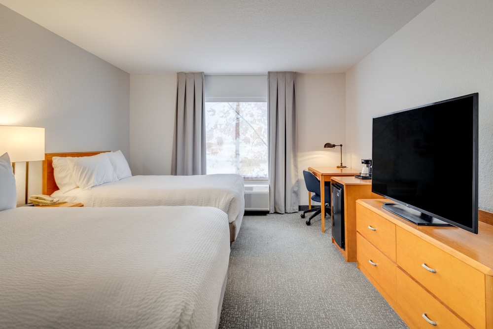 Suite, 2 Double Beds - Photo 2