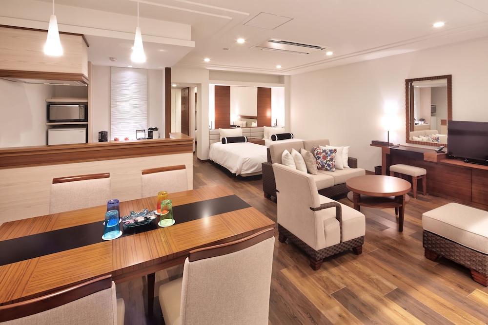 High Floor Deluxe Room 4 Beds for 3 people, Non Smoking photo 3