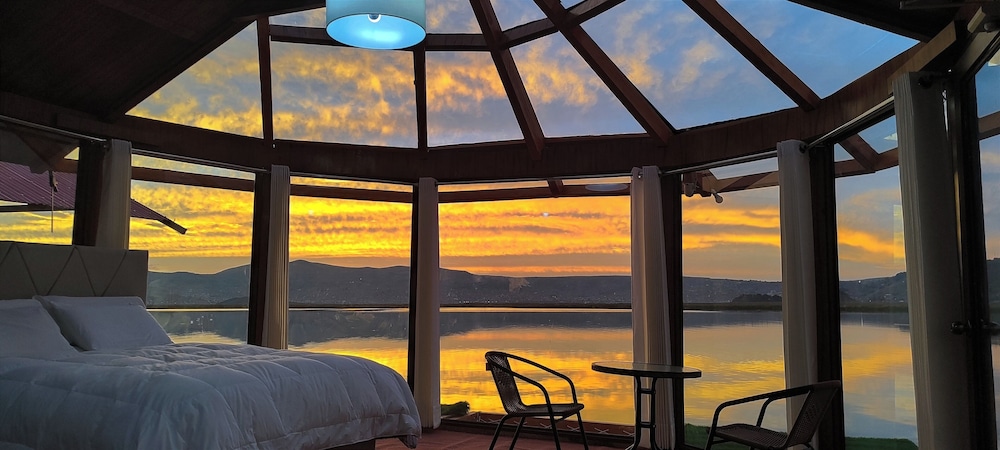 Deluxe Cabin, Non Smoking, Lake View photo 2