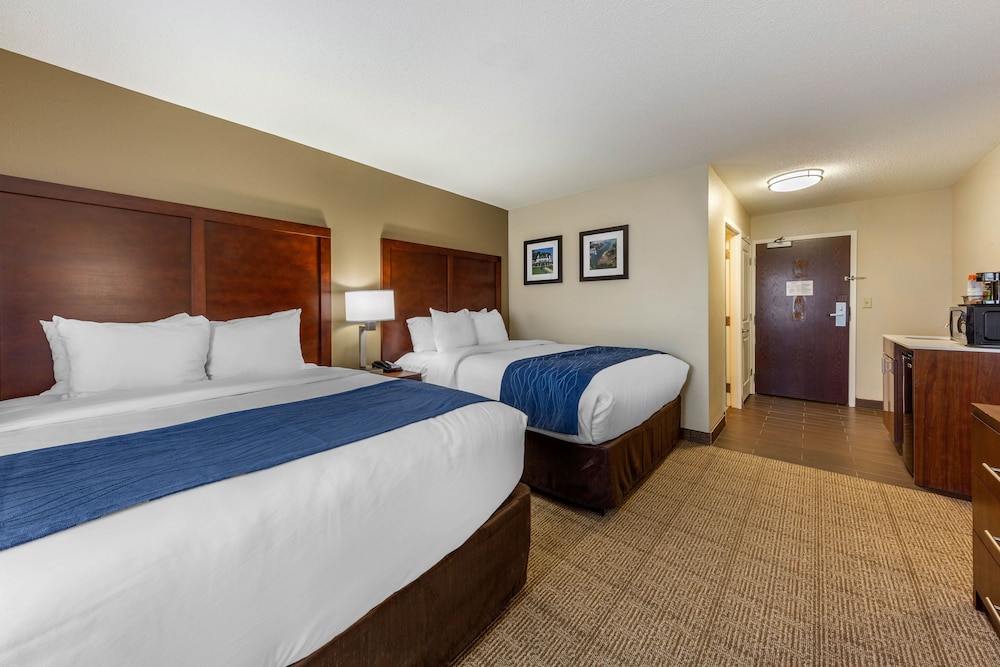 Room, 2 Queen Beds, Non Smoking - Photo 2