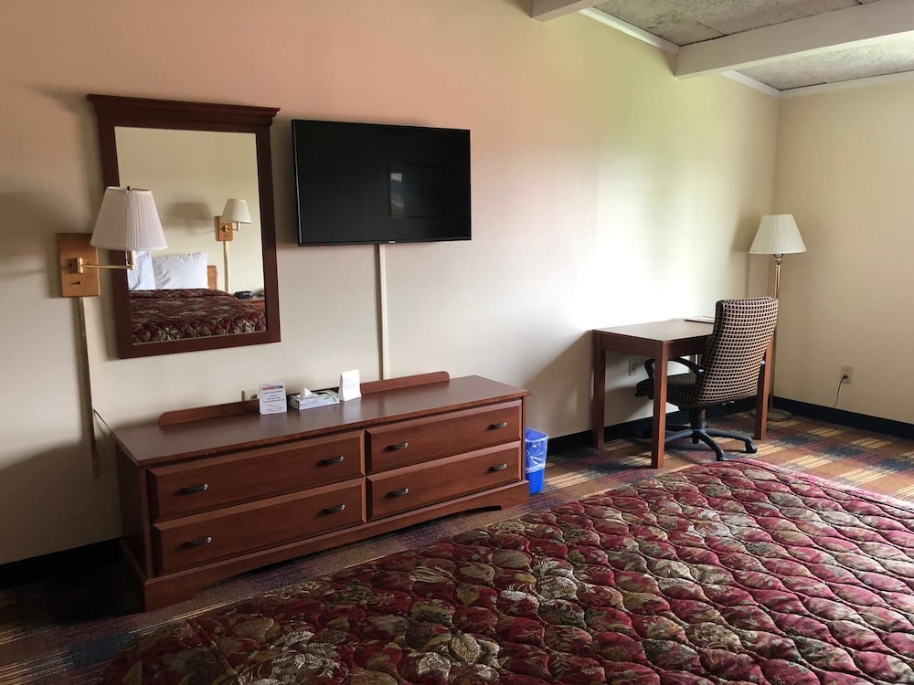 Standard Room, 1 King Bed - Photo 4